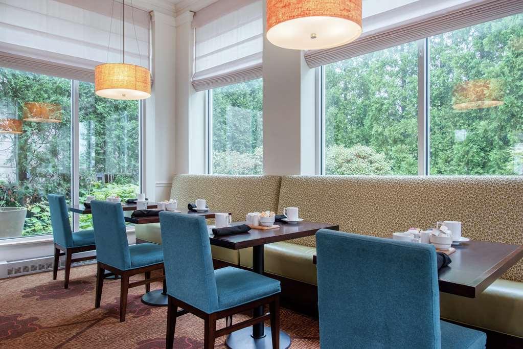 Hilton Garden Inn Portland Airport Restoran fotoğraf