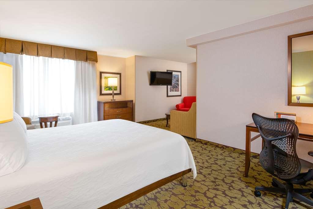 Hilton Garden Inn Portland Airport Oda fotoğraf